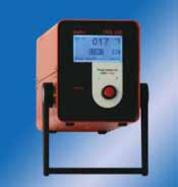 Unité de commande TRS 300 Type TRS 300 Description Unité de commande programmable par microprocesseur, permettant plus de 10 combinaisons de tempé