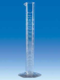 Eprouvettes graduées, SAN, classe B, graduations moulées, forme haute Capacité 50 ml Grad. 1,00 ml Hauteur 199 mm Tolérance 1,00 ± ml Ø 28 mm