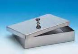 Boite en inox avec couvercle Largeur 300 mm Longueur 500 mm Hauteur 100 mm