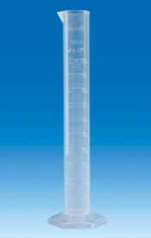 Eprouvette en polypropylène classe B Capacité 500 ml Grad. 5,00 ml Hauteur 360 mm Tolérance 5,0 ± ml Ø 58 mm