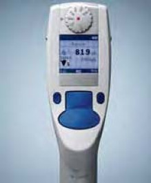 Pipette monocanal Eppendorf Xplorer® Volume 50 - 1000 µl Type monocanal Bouton poussoir bleu Couleur
