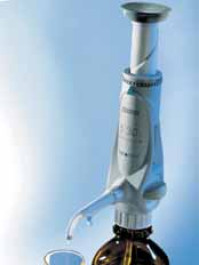Distributeur Ceramus ® Hirschmann Type Fixe Volume 5,0 ml Grad. - ml Justesse £ ± R%Vol. max. 0,6 Précision £ ± CV%Vol. max. 0,2