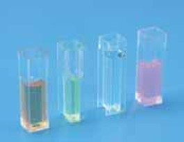 Cuve à usage unique Kartell pour spectrophotomètre Description Cuves semi-micro, forme haute Trajetoptique 10,0 mm Matériau PS Volume 2,5 ml
