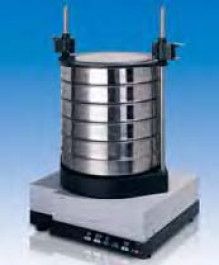 Tamiseuse  AS 200 tap/ jet Type AS 400 control Plage demesure 45 µm à 63 mm Dimensions(l x p x h) 540 x 507 x 260 mm Poids 70 kg pour tamis Ø 100 /150 / 200 /203 / 305 / 315 / 400 mm