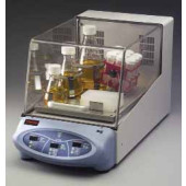 Agitateur incubateur orbital compact MaxQ 4450 Description Agitateur /Incubateur de paillasse digital Plage detempérature RT +5°C - 80°C °C Chargemax. 15,9 kg Amplitude 19,0 mm