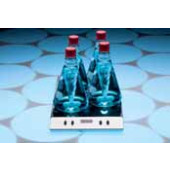 Agitateur magnétique à régulateur interne MIX 4 MS Type MIX 4 MS Vitesse derotation 100 - 2000 tr/min Positionsd'agitation 4 Capacité d'agitation par poste 1 - 3000 ml Dimensions(l x p x h) 245 x 425 x 38 mm Puissance 28 Watt Poids 8,9 kg