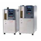 Cryostat à circulation K6 Type Petite Fleur® Plage de temp. -40 ... +200 max. °C Puissance cryogénique KW à 200/150/100/50/20/0/-20/-40°C 0,48/0,48/0,45/0,27/0,04 Dimensions(l x p x h) 260 x 450 x 504 mm