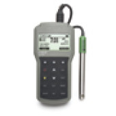 pH-/mV-mètre portatif professionnel, étanche IP67, résolution 0,001 pH