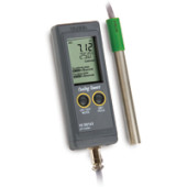 pH/°C-mètre compact étanche spécial chaudières/TAR avec électrode pH HI 72911