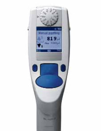 Pipette monocanal Eppendorf Xplorer® plus Type Volume 250 - 5000 µl Bouton poussoir  Couleur