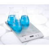 Agitateur magnétique non chauffant multipostes 2Mag MIX 15 eco Type MIX 15 eco Vitesse derotation 120 - 1200 tr/min Positionsd'agitation 15 Distance entre les postes 65 mm Capacité d'agitation par poste 1 - 1500 ml Dimensions(l x p x h) 245 x 425 x