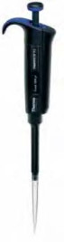 Finnpipette F2 monocanal à volume variable Volume 0,5-5 Micropointe µl Pas d´ajuste-ment 0,010 µl Justesse £ ± R%Vol. max. 1,50 Précision £ ± CV%Vol. max. 1,00 Couleur Rose Pour Flex 10, 10, 50 Mikro