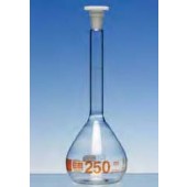 Fiole jaugée en verre DURAN® classe A graduations brunes, avec bouchon en PE